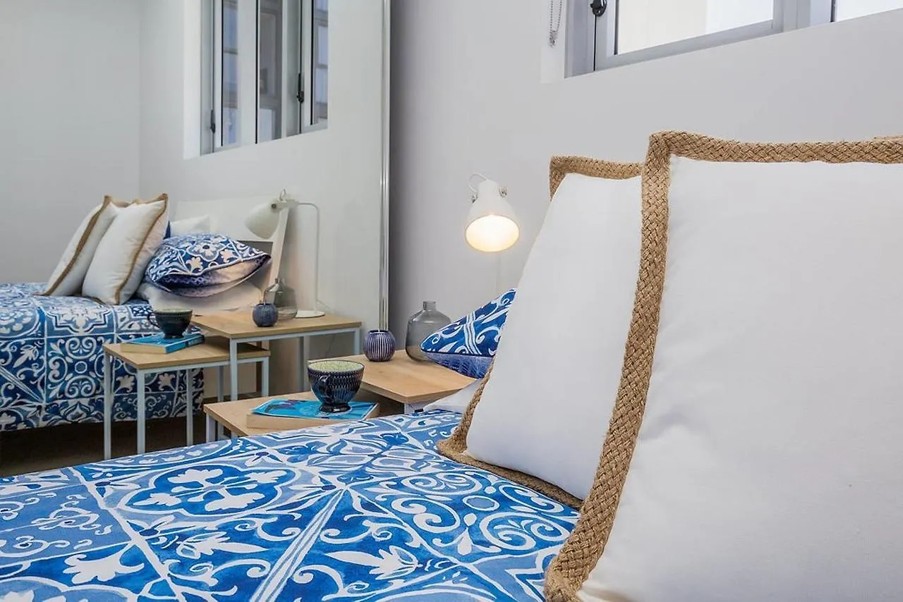 Executive Designer Apartment With Parking Brisbane